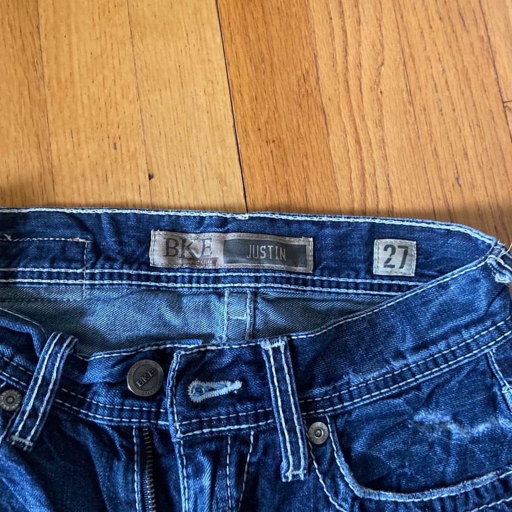 Buckle jeans
